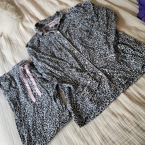 Victoria's secret pajama set size medium